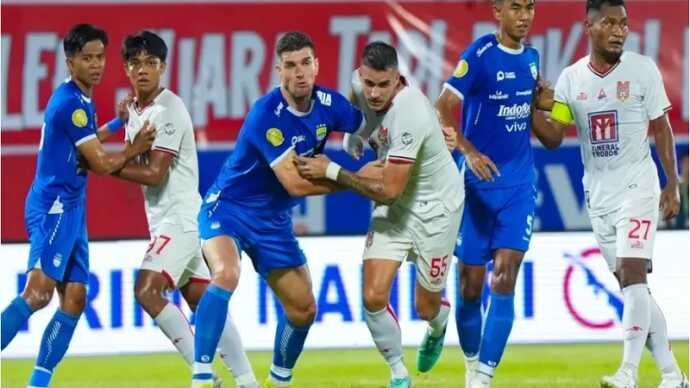 Dikalahkan Malut United, Apa yang Perlu Dilakukan Persib untuk Tetap Jadi Juara?