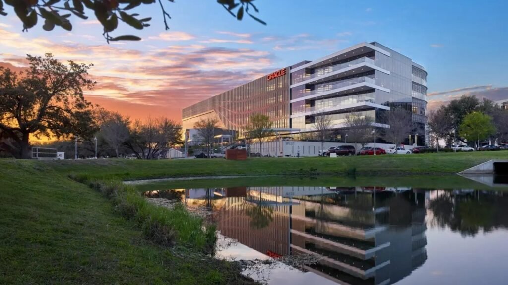 Gigante Tecnológico AS Oracle Siap Luncurkan Fasilitas AI Besar di Indonesia