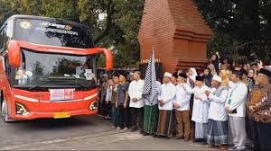 Keberangkatan Haji Wabup Trenggalek dan Istrinya Ditiadakan karena Visa Belum Cair
