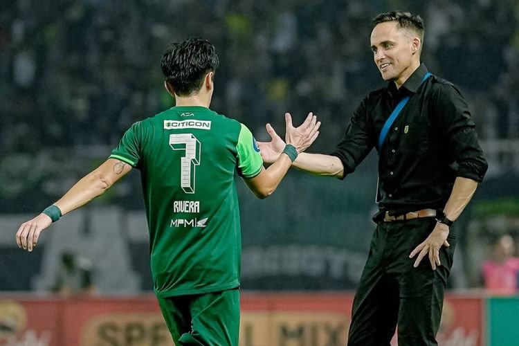 Persebaya Surabaya Siap Sambut Pelatih Baru, Tepatnya Kapan? tunggu Pengumuman Resmi!